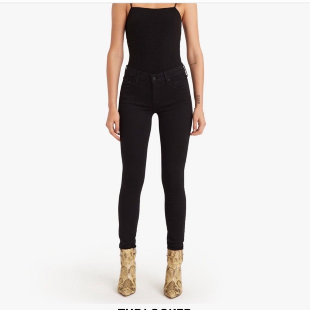 Mother the looker skinny jeans in black - size 26